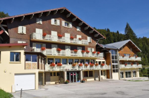 Отель Village Vacances Le Grépillon  Ле Руссе
